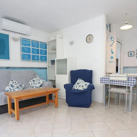 Diferentflats Novelty Salou